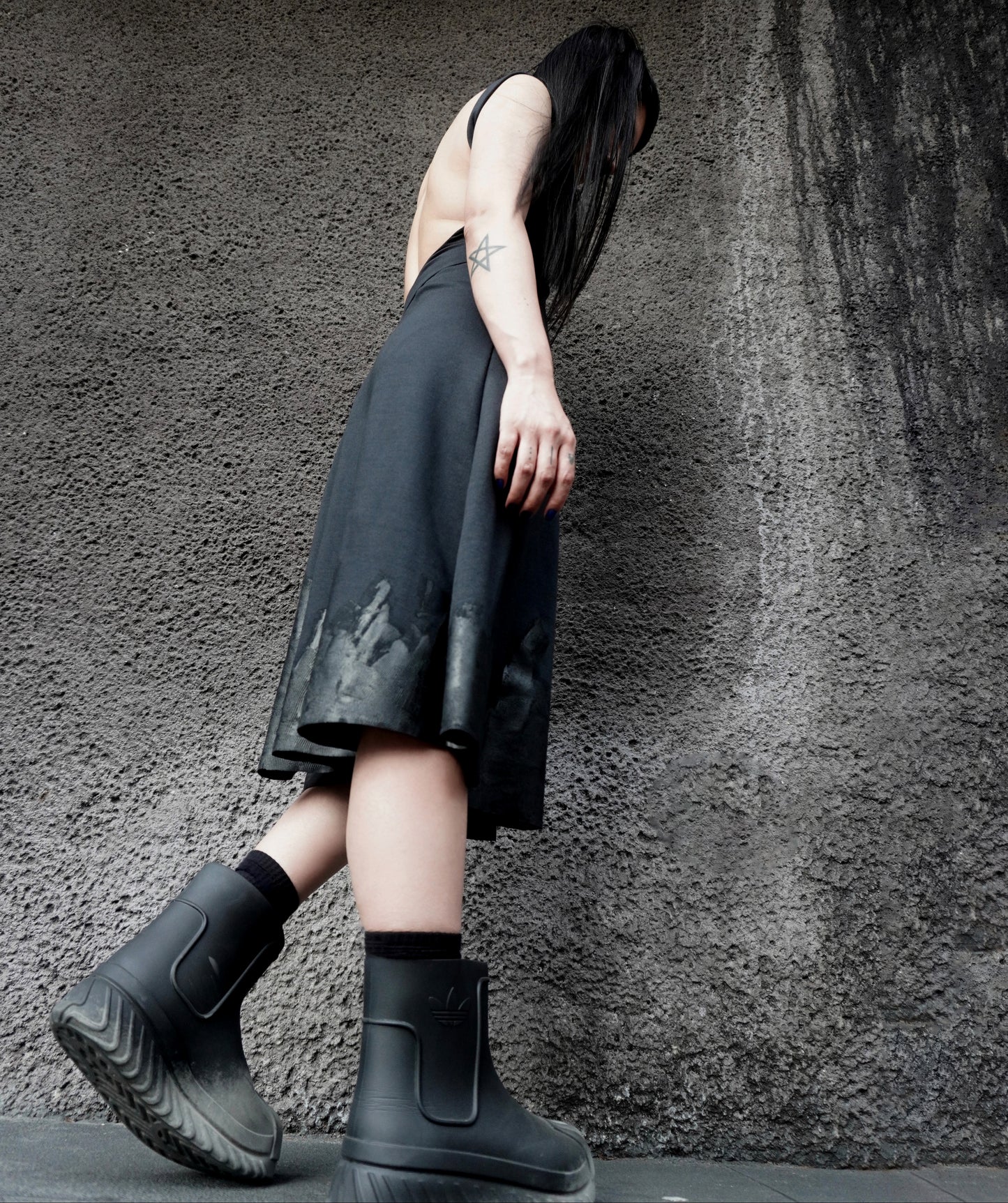 TAR DRESS