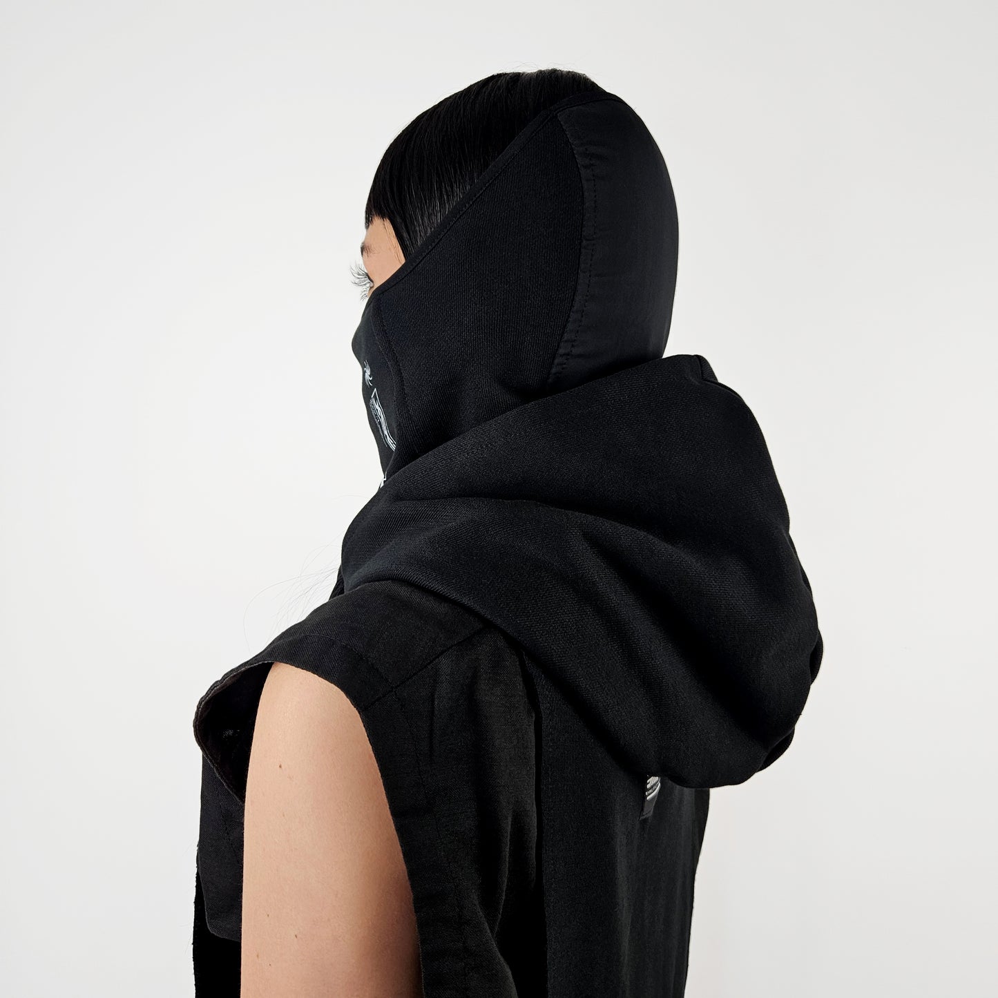 ENCRYPTED NECK GAITER
